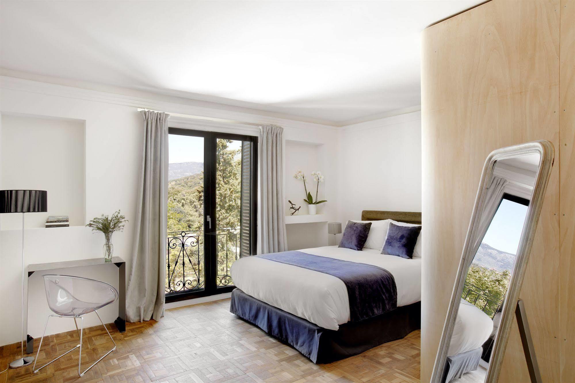 Box Art Hotel - La Torre Collado Mediano Екстериор снимка