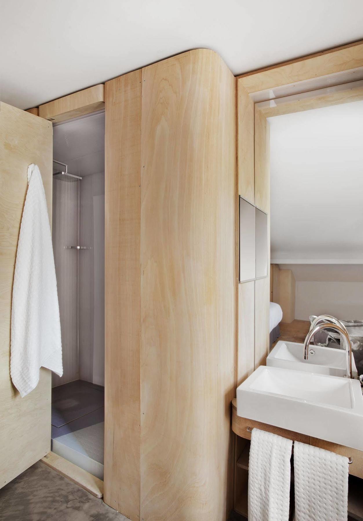 Box Art Hotel - La Torre Collado Mediano Екстериор снимка
